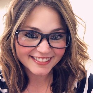 Meet your Posher, Kelli